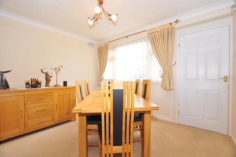 122 Blakedown Road, Halesowen, B63 4QL