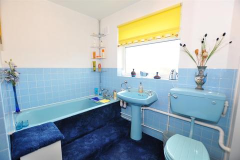 122 Blakedown Road, Halesowen, B63 4QL