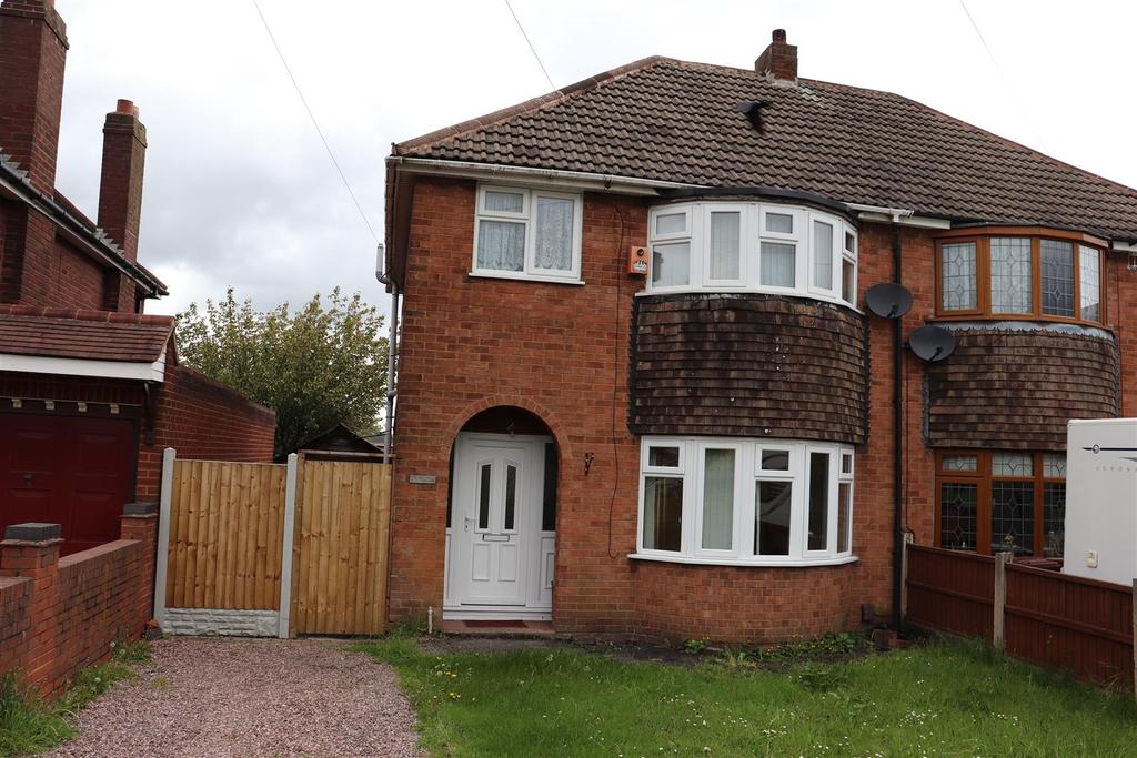 Wolverhampton Road, Pelsall 3 bed semidetached house £219,950