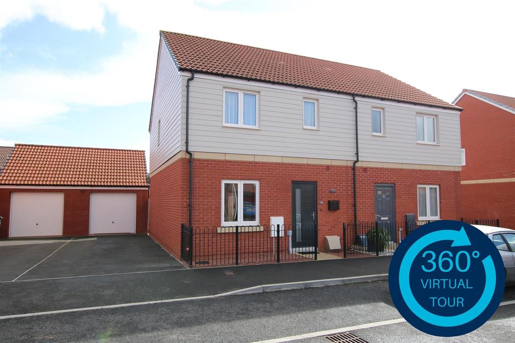 Somerville Crescent, Greenacres, Exeter 3 bed semidetached house £