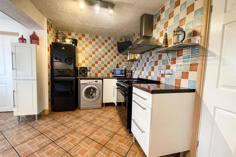 7 Hamilton Drive, Studley, B80 7RP