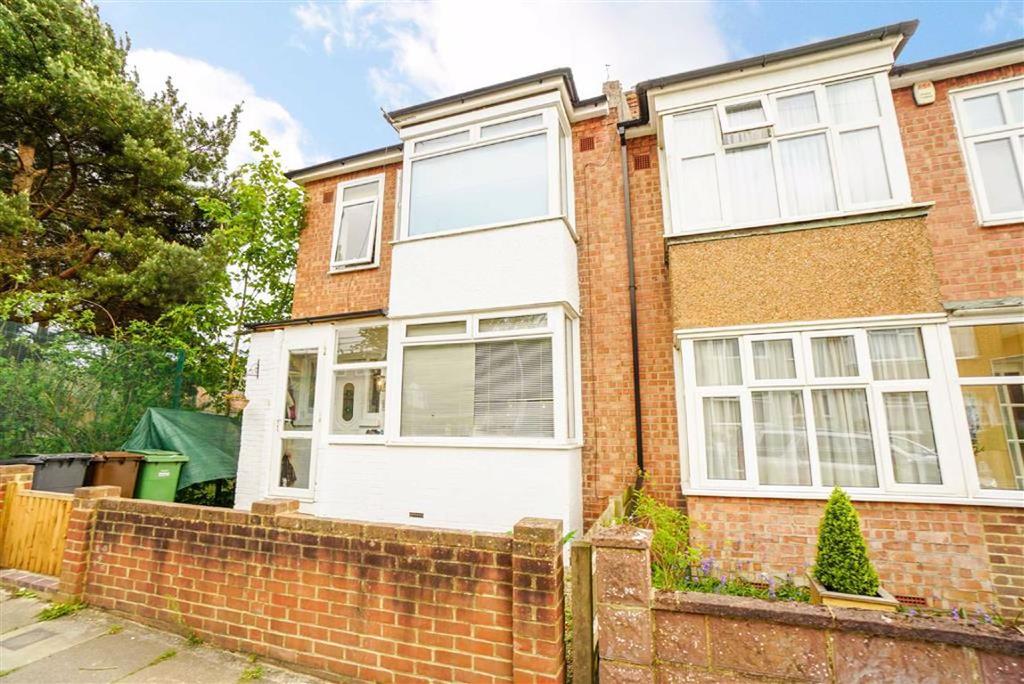 Elphinstone Avenue, Hastings, East... 3 bed semidetached house £310,000