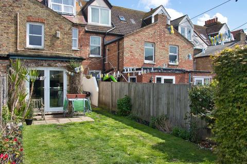 89 Linden Crescent, Folkestone, CT19 5SD