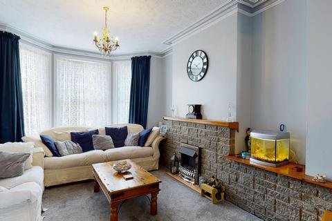 89 Linden Crescent, Folkestone, CT19 5SD