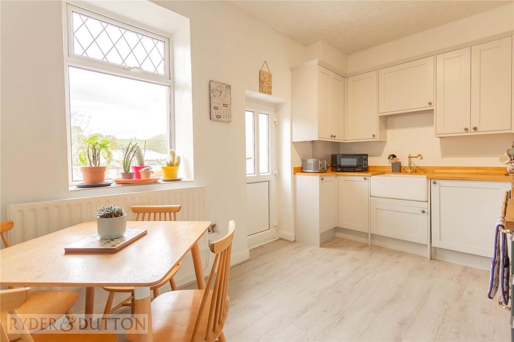 Kitchen Dining Room: