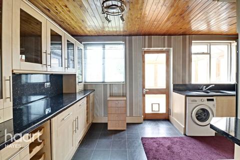 51 Weymouth Road, Hayes, UB4 8NG