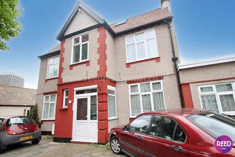 1 bedroom flat to rent, Crowborough Road, Southend On Sea