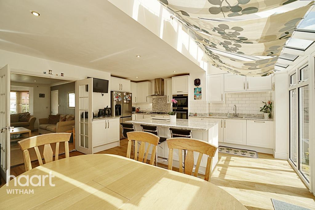 Purcell Road, Witham 5 bed terraced house £500,000