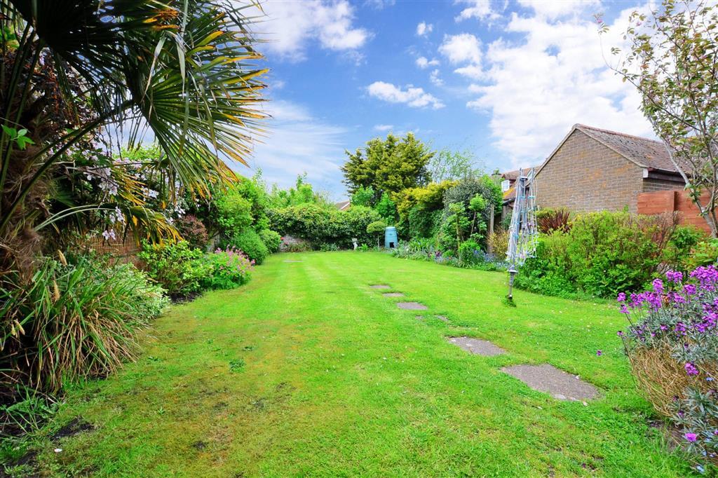 West Street, New Romney, Kent 4 bed semidetached house £410,000