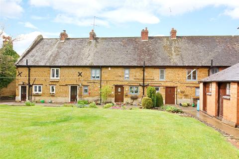 2 bedroom terraced house for sale - High Street, Bugbrooke, Northampton, Northamptonshire, NN7