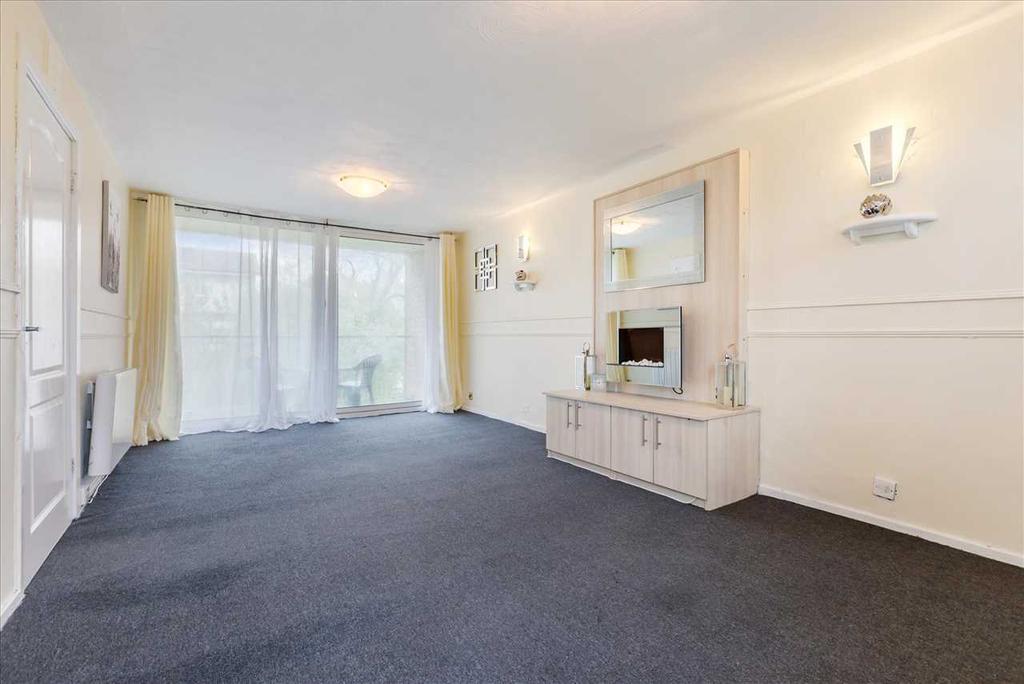 Denholm Green, Murray, EAST KILBRIDE 2 bed apartment £50,000