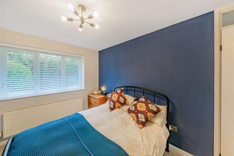 38 Yew Tree Avenue, Lichfield, WS14 9UA