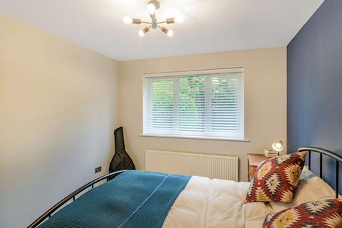 38 Yew Tree Avenue, Lichfield, WS14 9UA