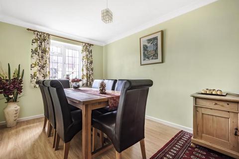 26 Glenham Road, Thame, OX9 3WD