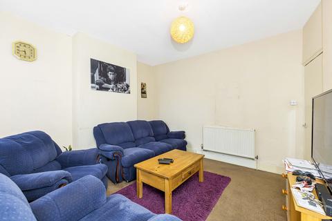 15 The Crescent, London, E17 8AB