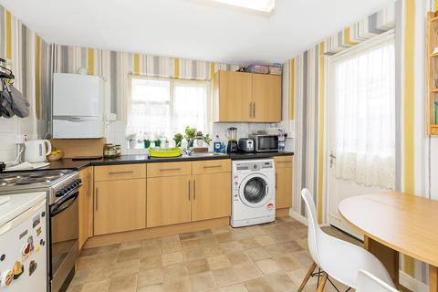 15 The Crescent, London, E17 8AB