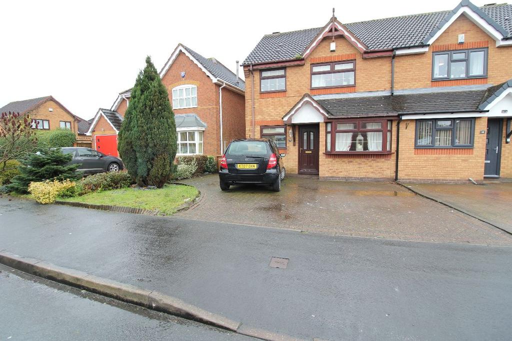 Cornflower Road, Clayhanger, Walsall 3 bed semidetached house £225,000