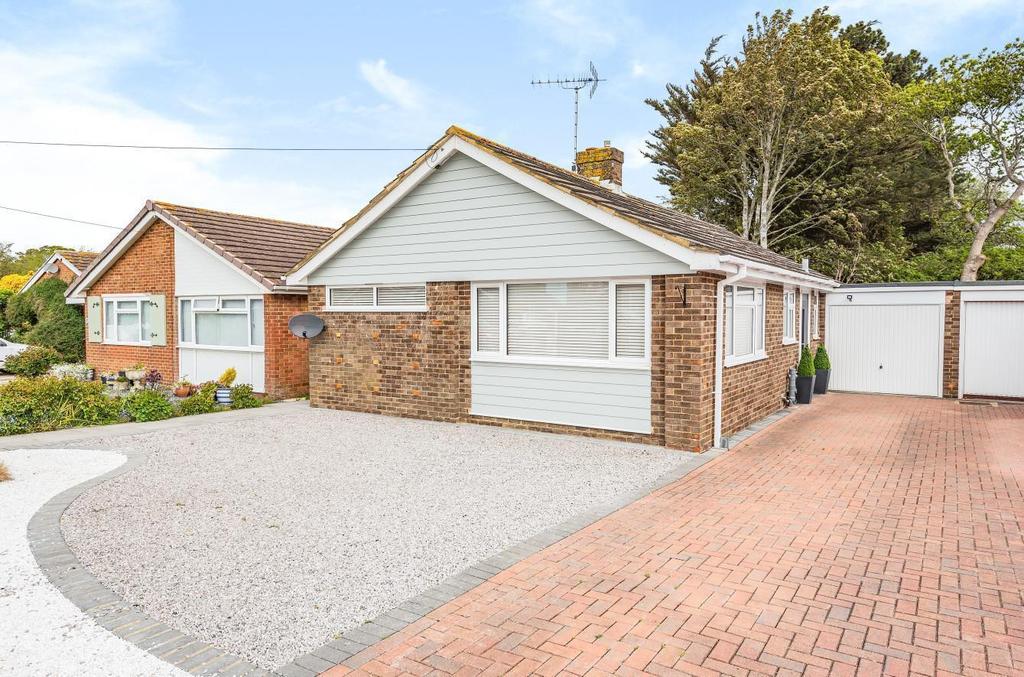 Walberton Close, Felpham, Bognor Regis, PO22 2 bed detached bungalow