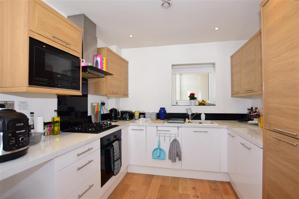 Lounge/Kitchen/ Dining Area