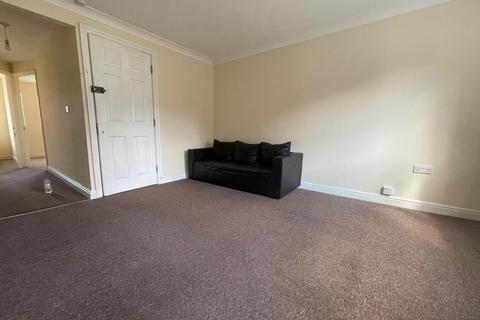 2 bedroom flat to rent, Pickard Close, Southgate
