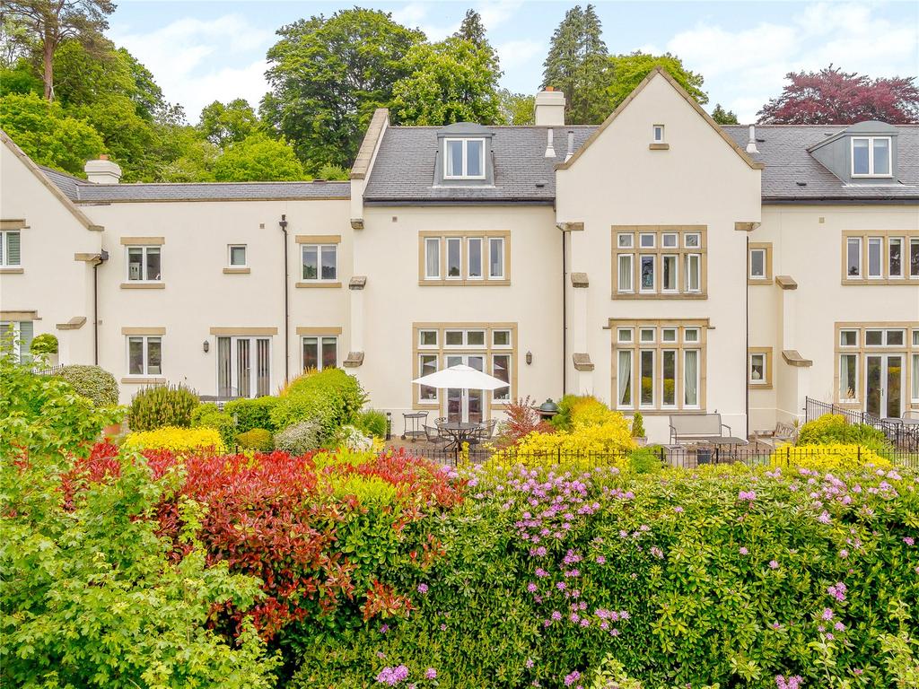 Great Tree Park, Chagford, Devon, TQ13 3 bed terraced house for sale