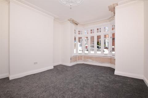 1 bedroom ground floor flat for sale - Albert Road, Ramsgate, Kent