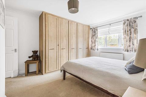 Winterbourne High Street, Shipton Bellinger, Tidworth, SP9 7UF