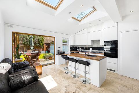 92 Rannoch Road, London, W6 9SW