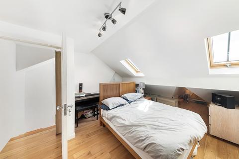 92 Rannoch Road, London, W6 9SW