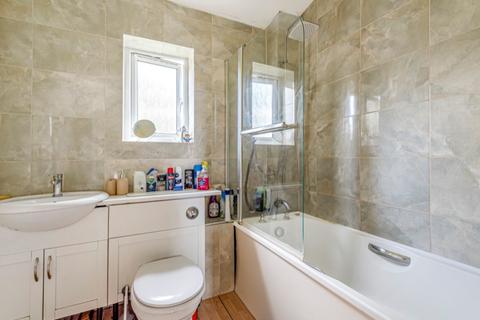 11 Crowthorp Road, Northampton, NN3 5DU