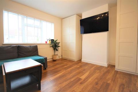 38 Hazel Drive, Erith, DA8 2LU