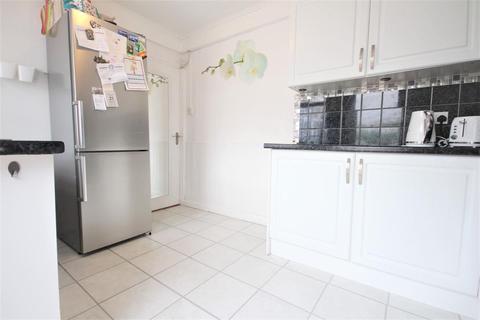 38 Hazel Drive, Erith, DA8 2LU