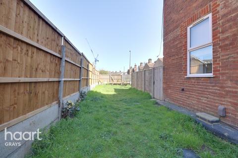 76 Dock Road, Tilbury, RM18 7BX