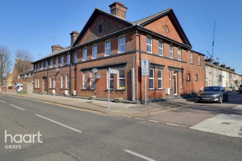 76 Dock Road, Tilbury, RM18 7BX