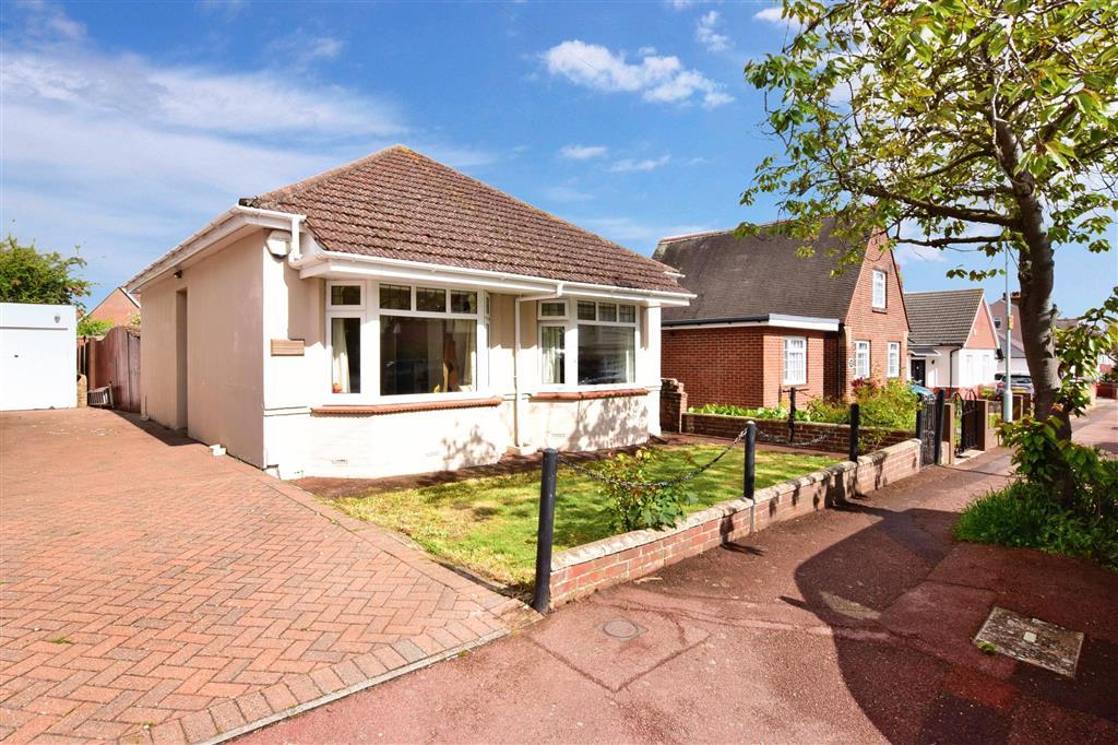 Beechwood Avenue, Chatham, Kent 2 bed detached bungalow £400,000