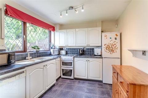 19 Boundary Gardens, Oldham, OL1 2LP