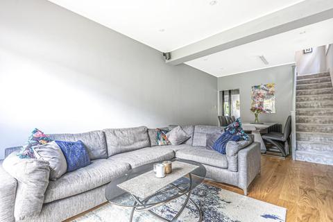 22 Rowlls Road, Kingston Upon Thames, KT1 3ET