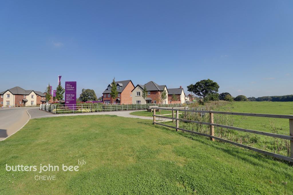 Charles Kirk Place, Shavington, Crewe 3 bed semidetached house £97,500