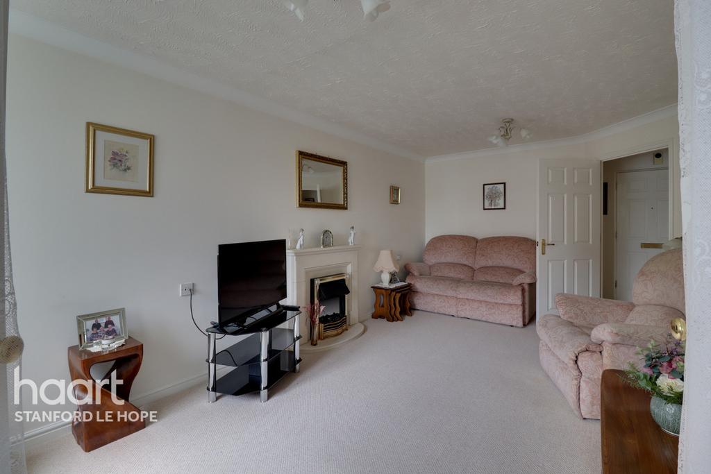 Butts Road, StanfordLeHope 1 bed flat £140,000