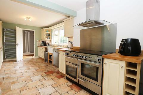 9 Captains Gorse, Upper Basildon, Reading, RG8 8SZ