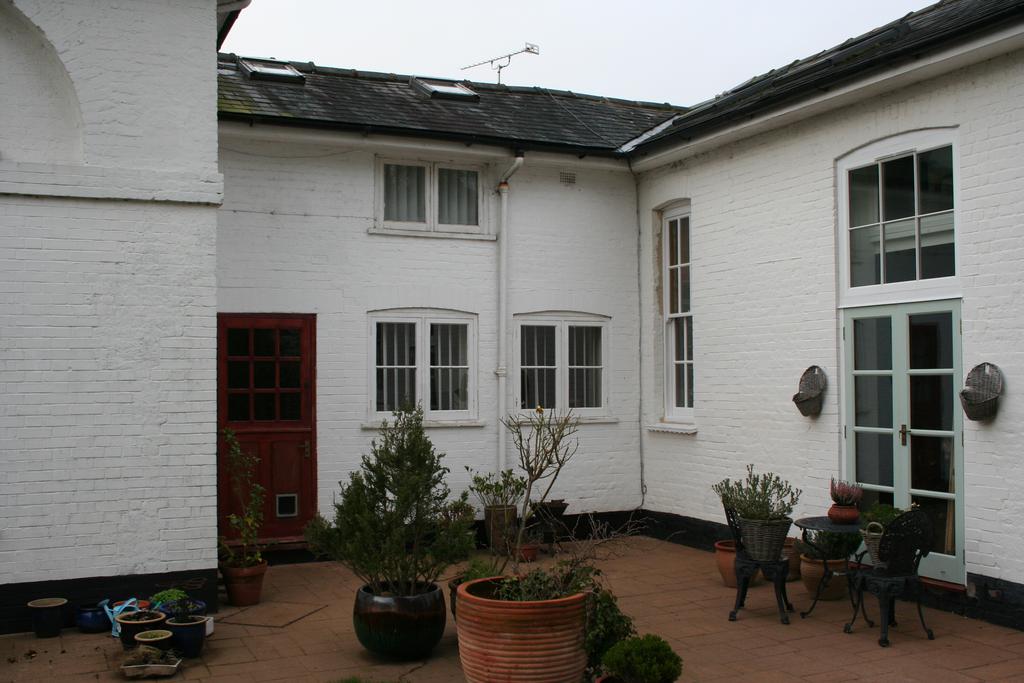 Coach House Mews, Keswick Hall, Norwich NR4 1 bed terraced house £170,000