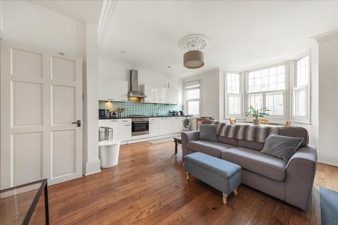 2 bedroom apartment to rent, Fulham Palace Road, London, SW6