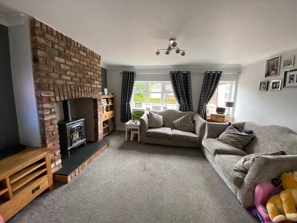 Birches Lane, Lostock Green 3 bed semi-detached house - £995 pcm (£230 pw)