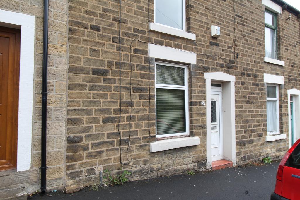 Simmondley lane, Glossop SK13 2 bed terraced house £750 pcm (£173 pw)