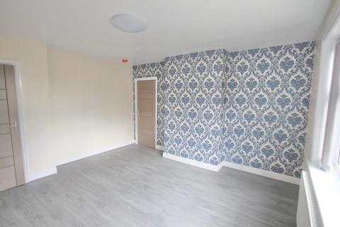 undefined, Oak Tree Crescent, LS9