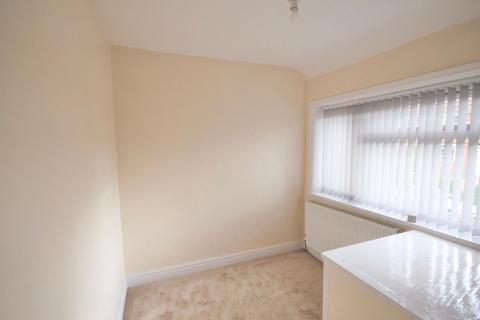 undefined, Oak Tree Crescent, LS9