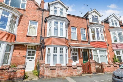 Flat 2, 16 Brooklands, Filey, YO14 9BA