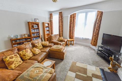 Flat 2, 16 Brooklands, Filey, YO14 9BA