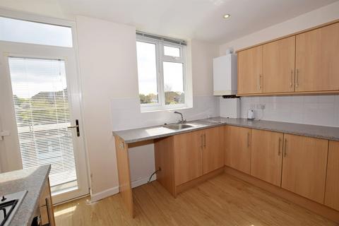 3 bedroom flat to rent, Barrack Lane, Bognor Regis, PO21