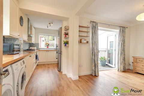 88 Walcot Avenue, Luton, LU2 0PR